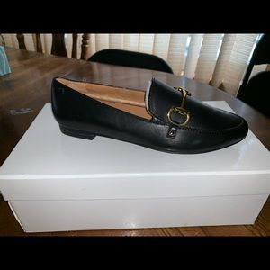 NWT Black loafers
